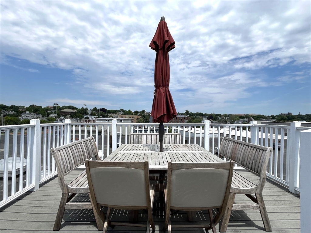 43 Park St, Somerville