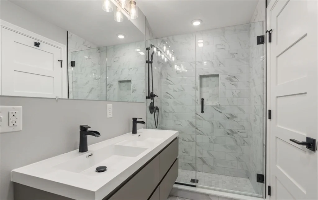 101 Draper St, Dorchester