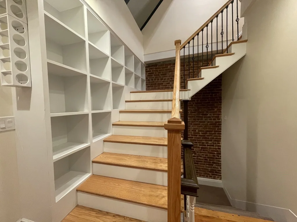 1616 Beacon St, Corey Hill