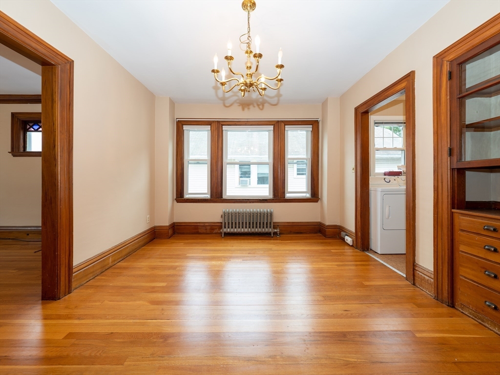 32 Rangeley Rd, Arlington