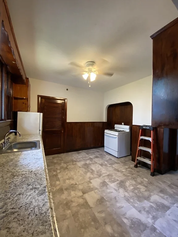 62 Liberty Ave, Powder House Square