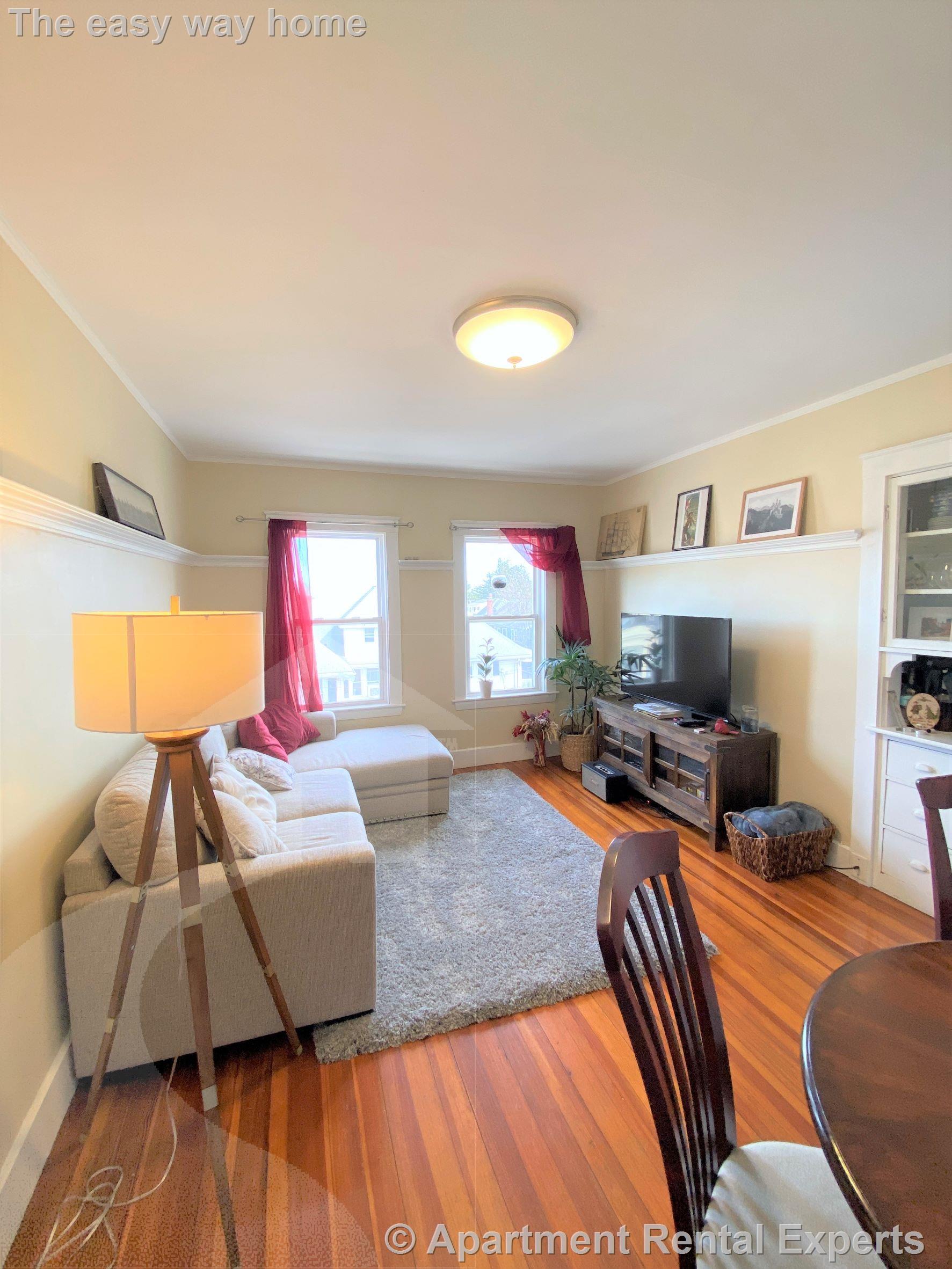 258 Belmont St, Watertown Center