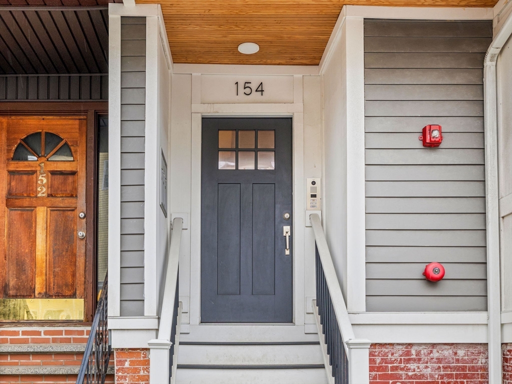 154 Lexington St, East Boston