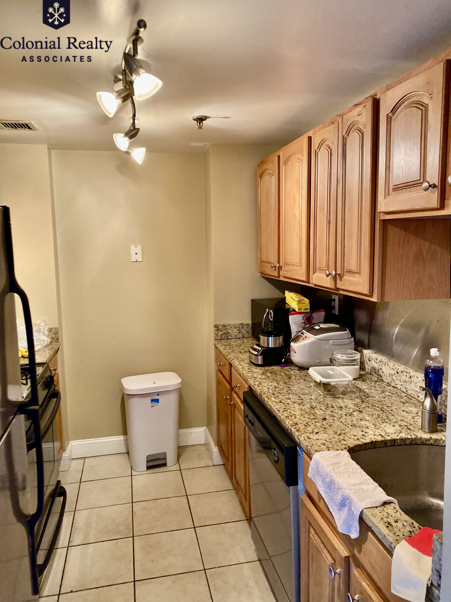 17 North Beacon St, Allston