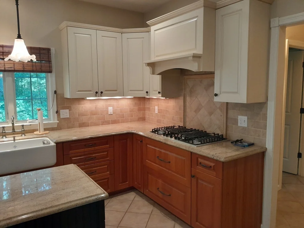 373 Littlefield Ln, Marlborough