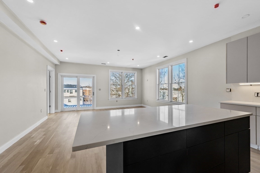 40 Waverly, Brighton