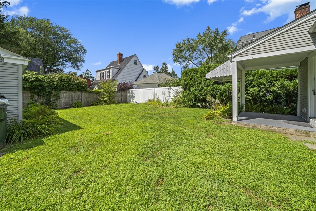 216 Dwight Rd, Springfield