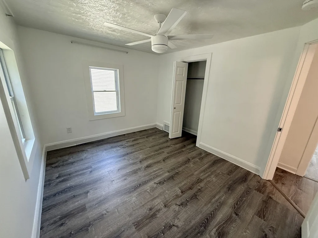 487 Mill St, Worcester