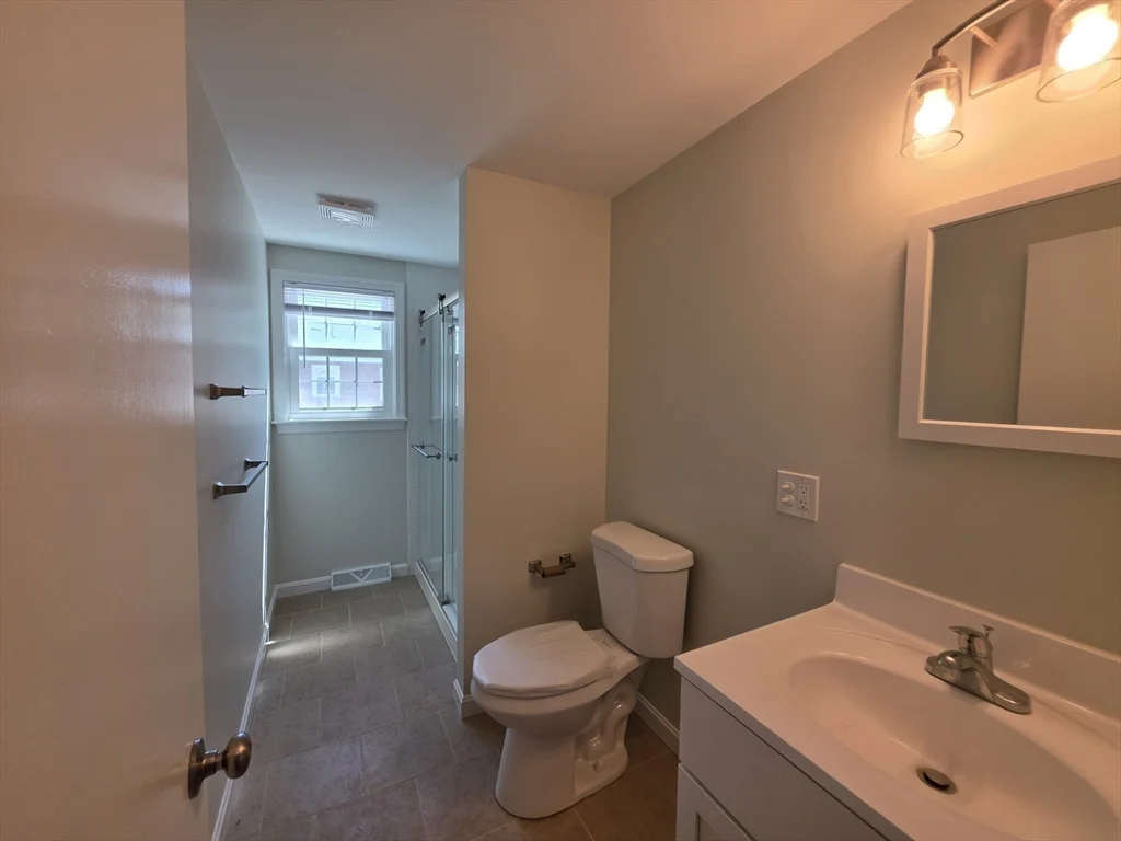 38 Cobb, Rockland