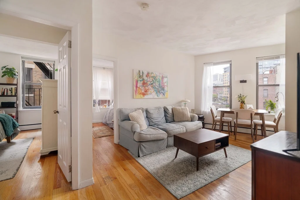 5 N Margin St, North End
