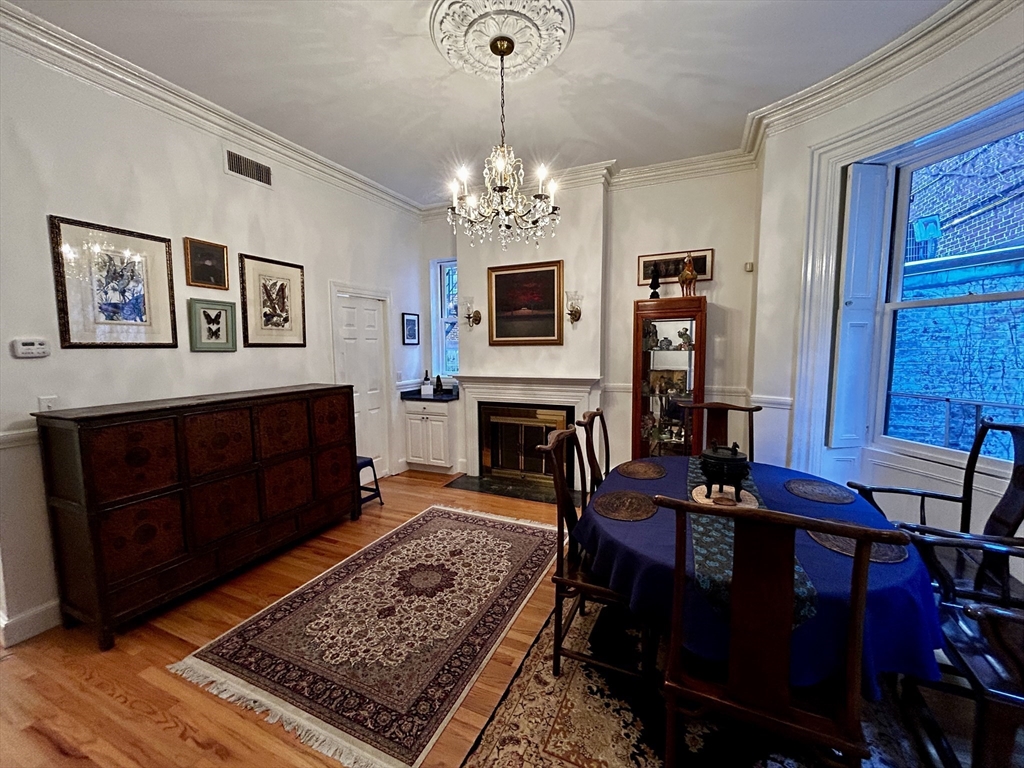 3 Walnut St, Beacon Hill