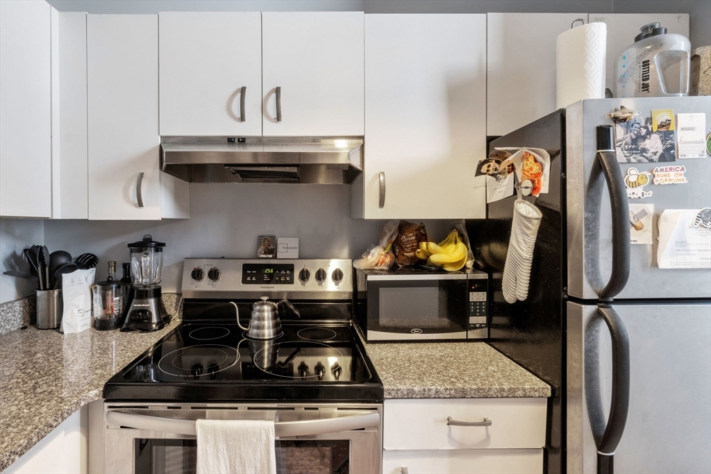 320 W 2nd, South Boston