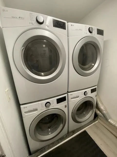 120 W 7th St, South Boston