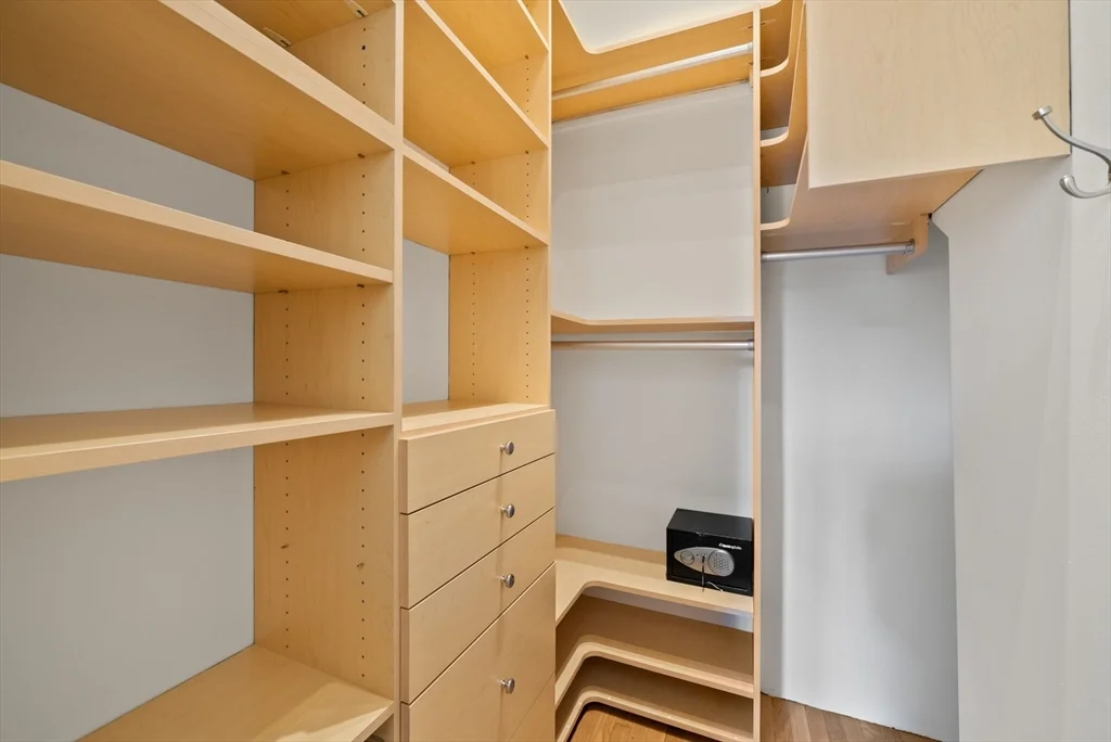 11 Appleton, South End