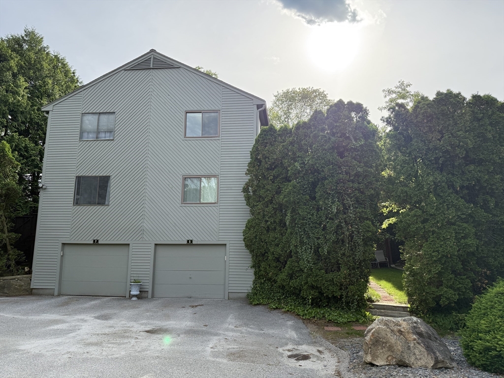 5 Leland Farm Rd, Ashland