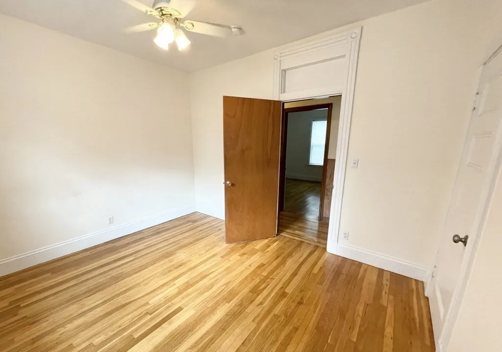 72 Roseclair, Boston