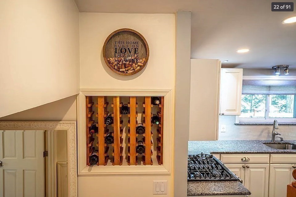 52 Lake Shore Dr S, Westford