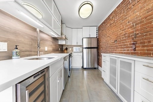 608 Massachusetts Ave, South End