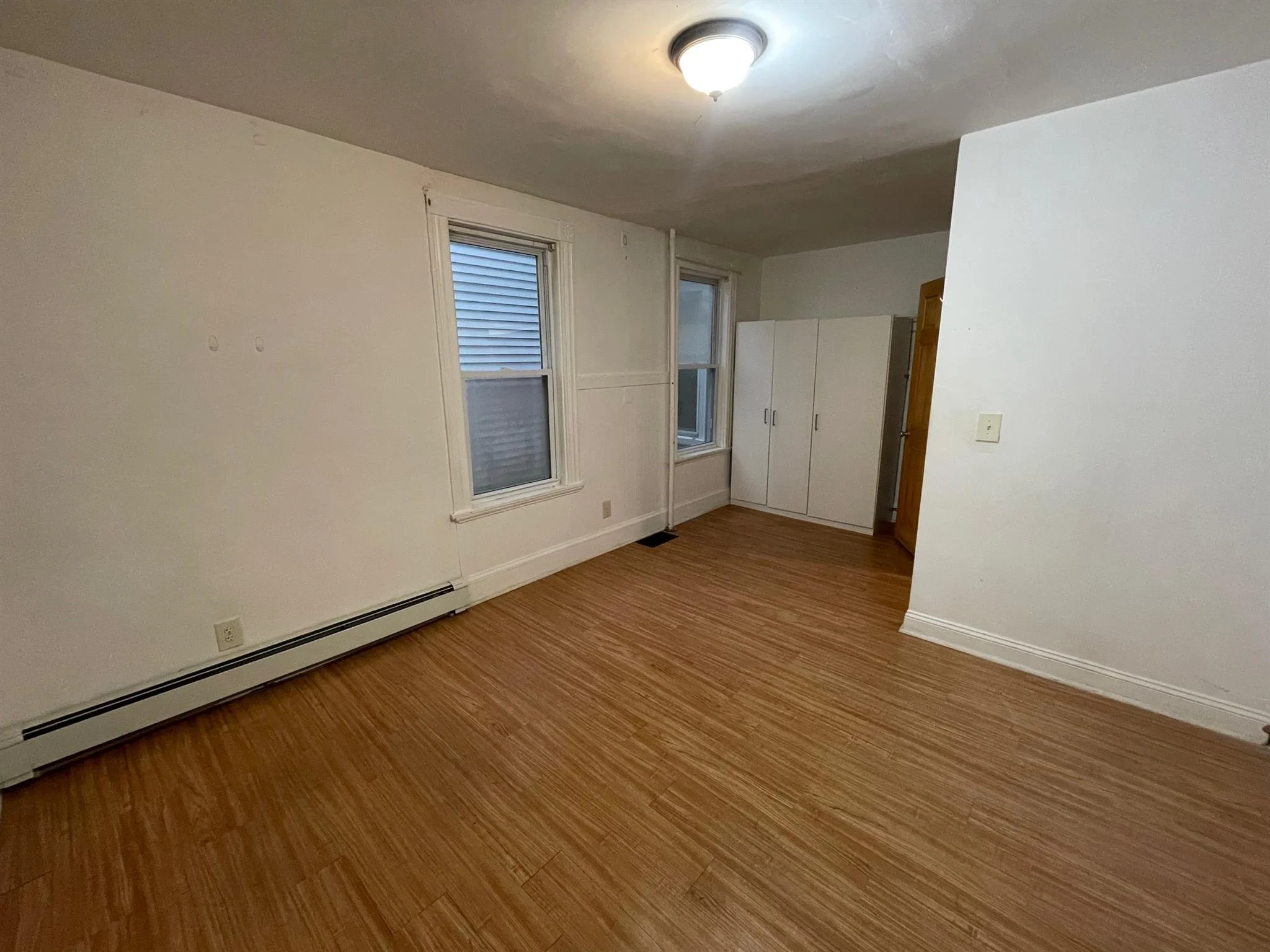 578 Main St, Medford