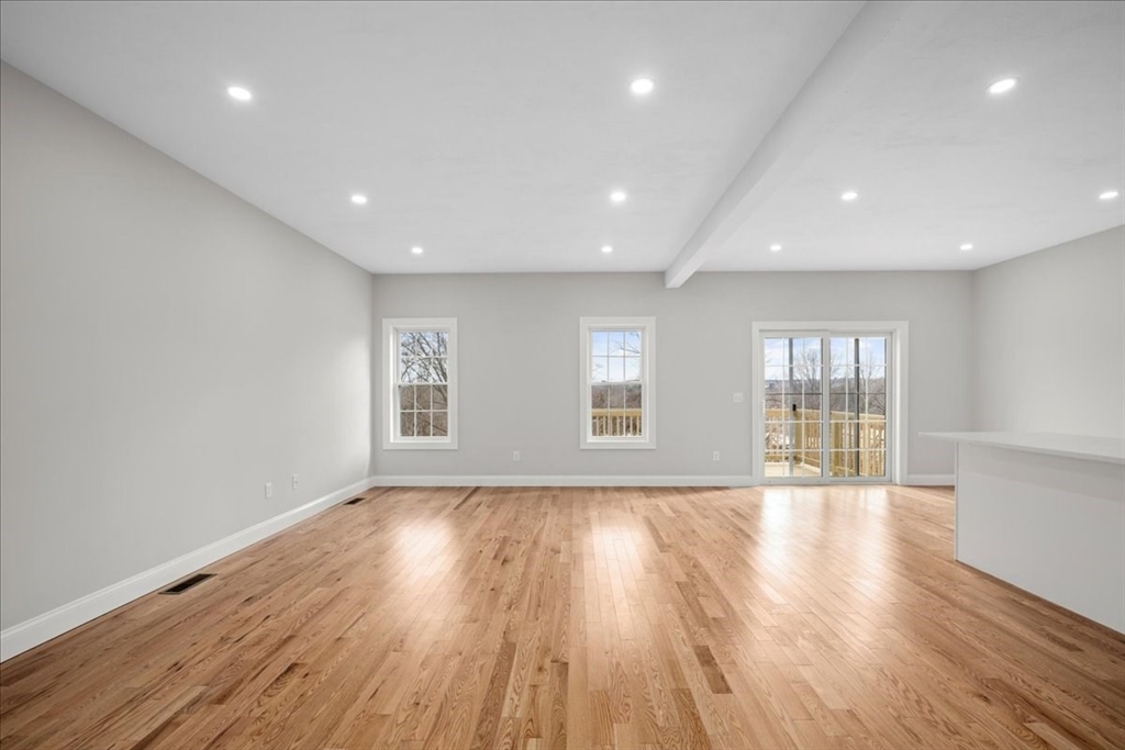 77 Upland St, Worcester