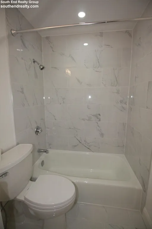 277 Beacon St, Back Bay