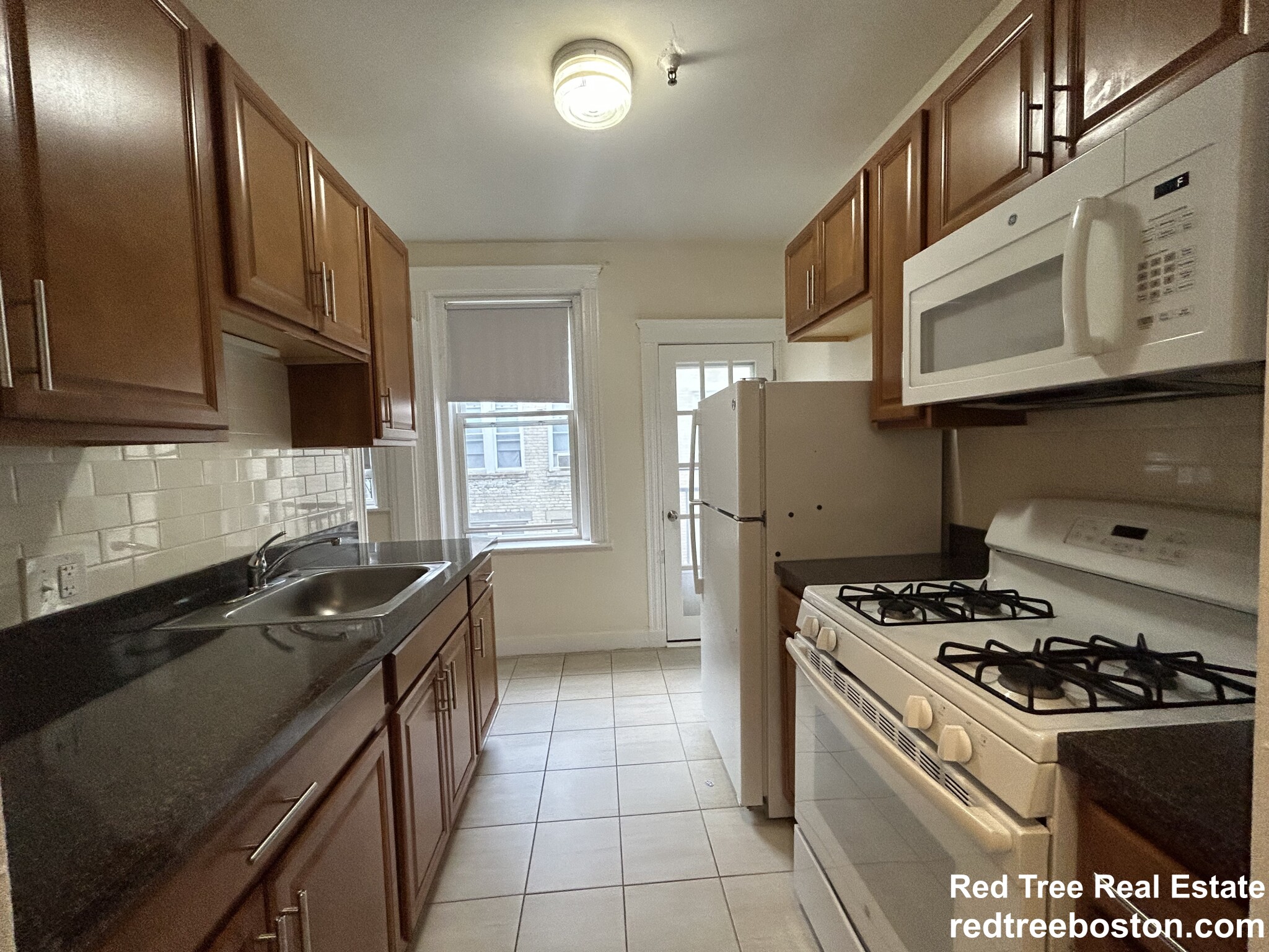 127 Washington St, Brighton