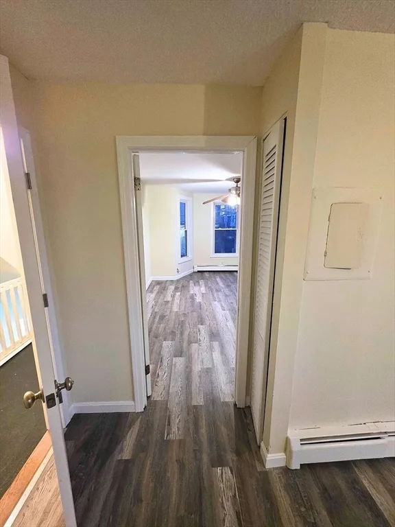 18 Barclay St, Lowell