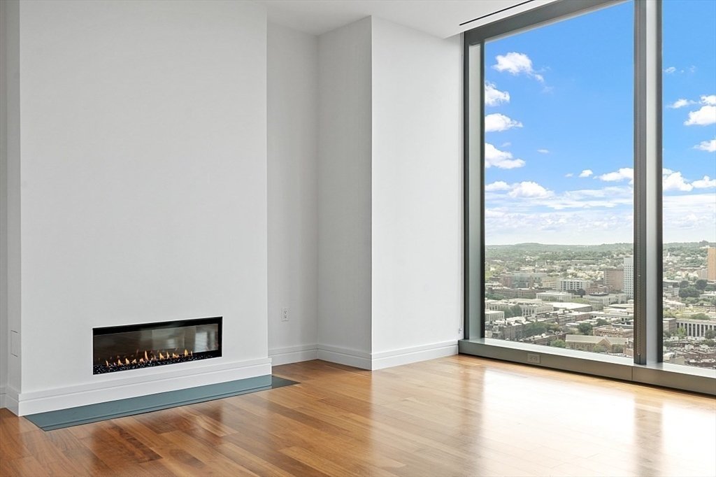 1 Dalton St, Back Bay