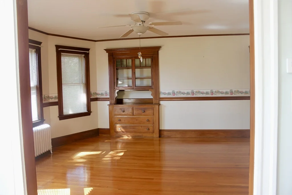 154 Mount Vernon St, Malden