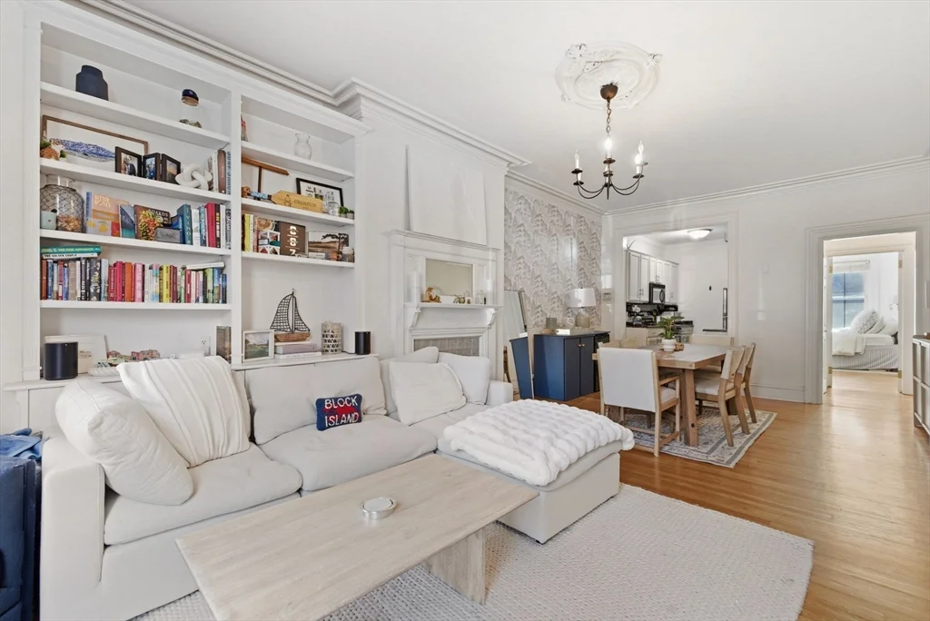 146 Warren Ave, South Boston