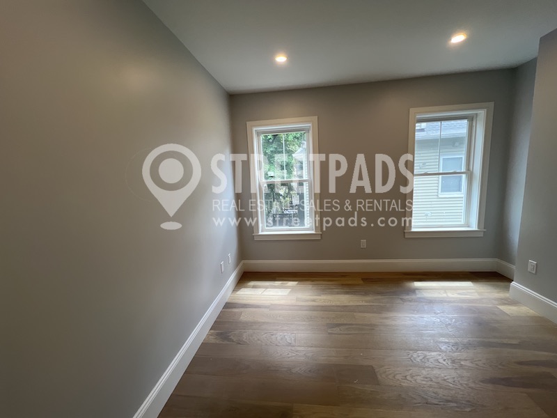 51 Fairbanks St, Brighton