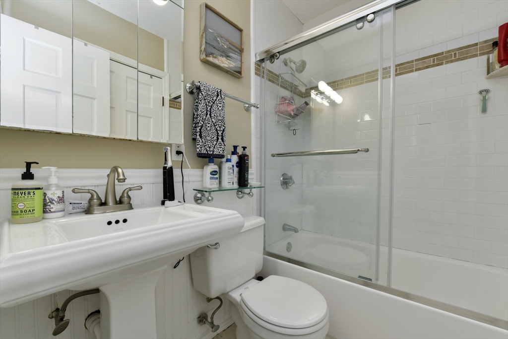 6 Grove St, Beacon Hill