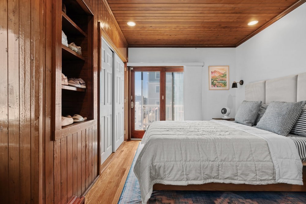 674 E Broadway, South Boston