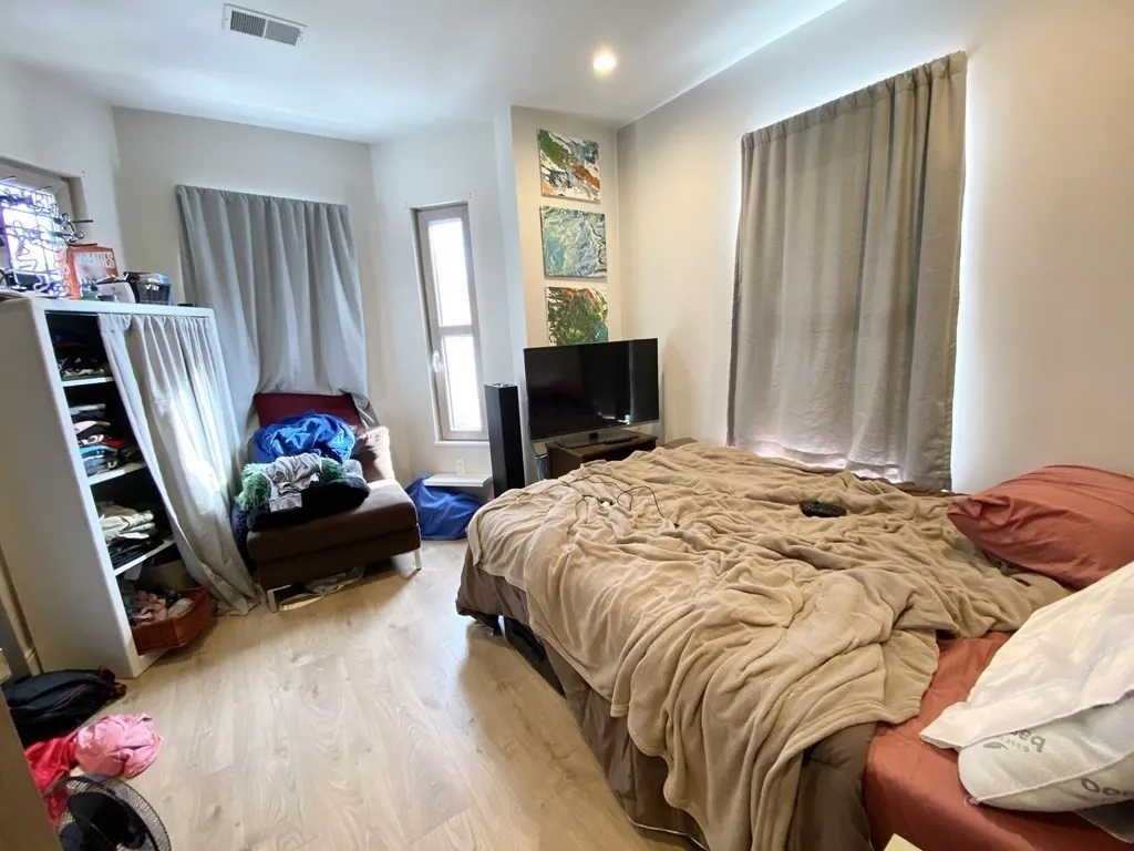 118 Buttonwood, Boston