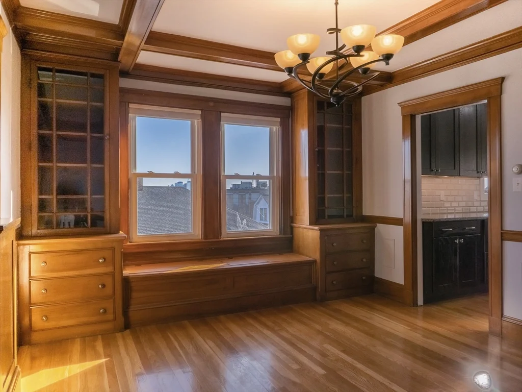 8 Putnam Rd, Assembly Square