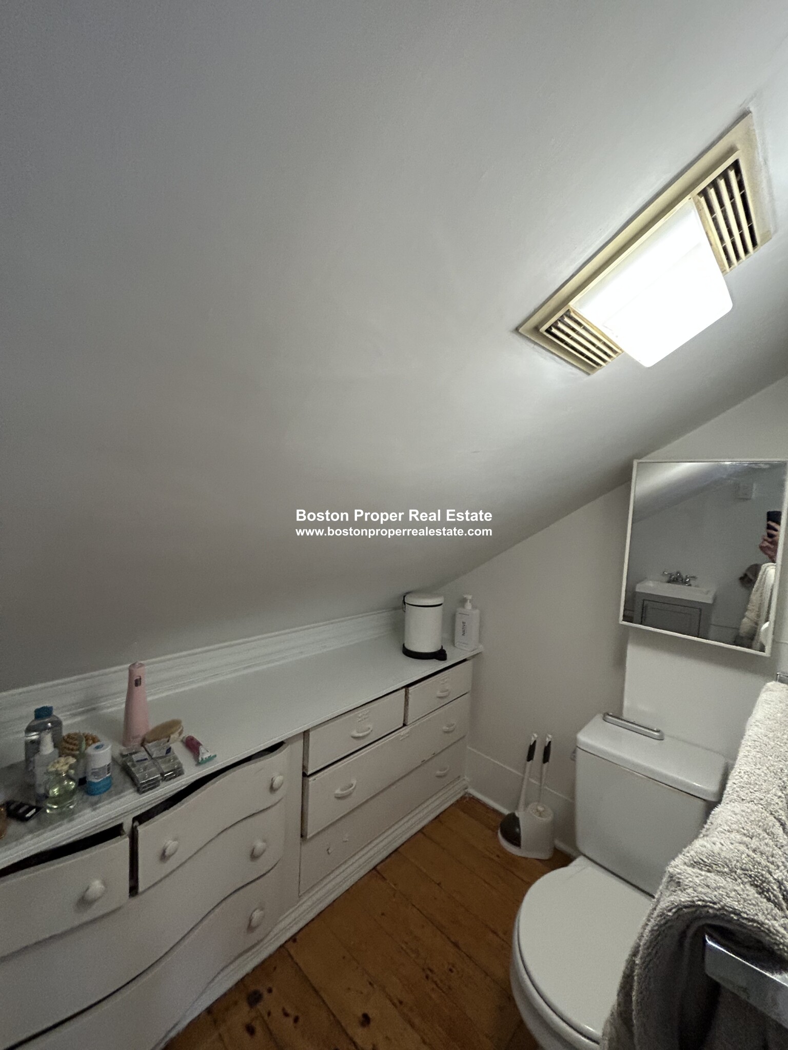 32 Irving St, Beacon Hill