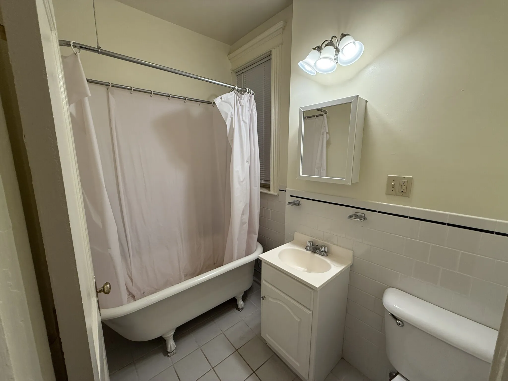 15 Queensberry St, Fenway