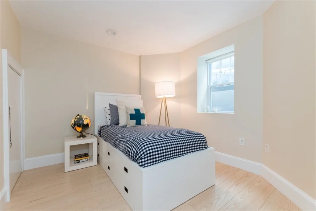 417 Walden St, West Cambridge