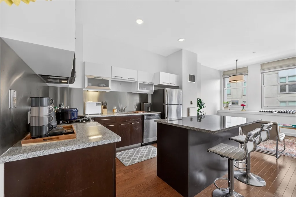 88 Kingston St, Midtown