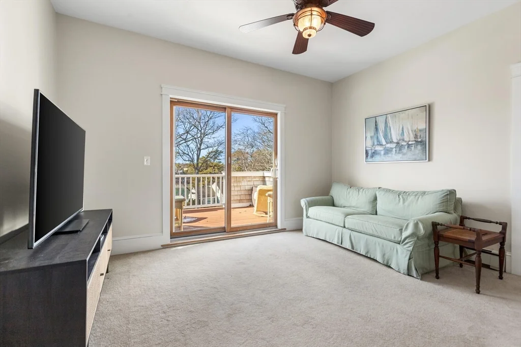 110 Clamshell Cove Rd, Cotuit