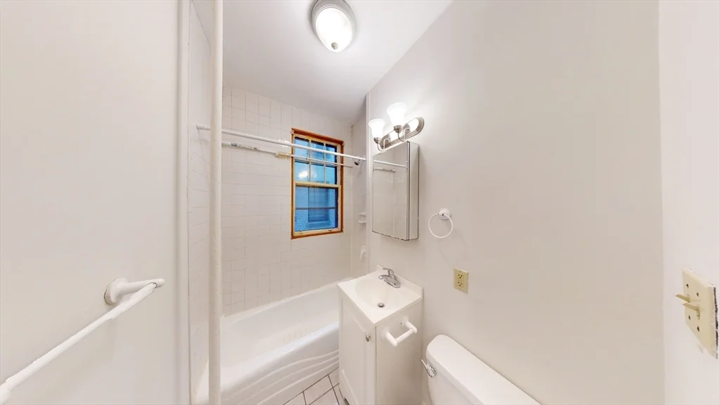 32 Sidlaw, Brighton