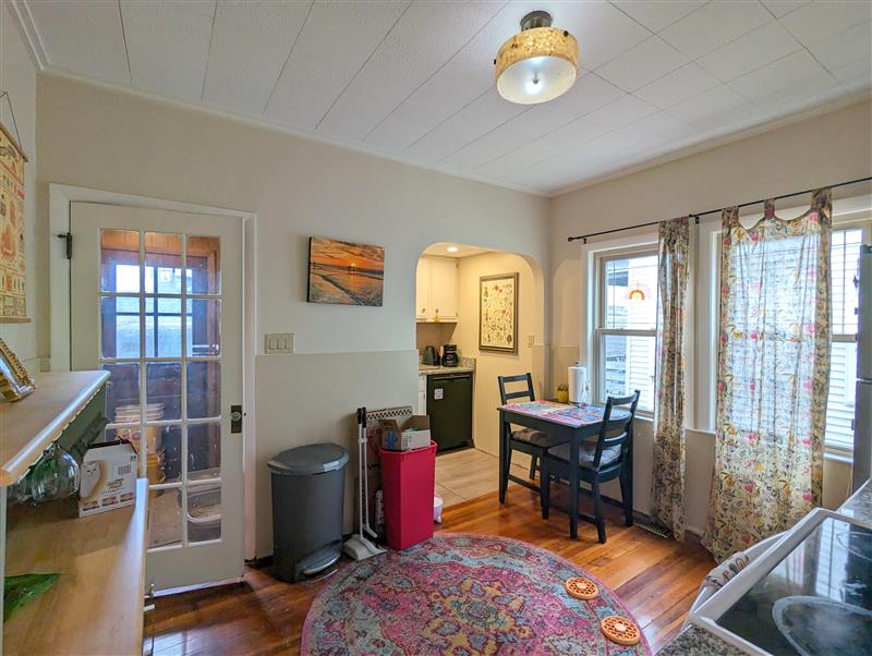 69 Prichard Ave, Powder House Square