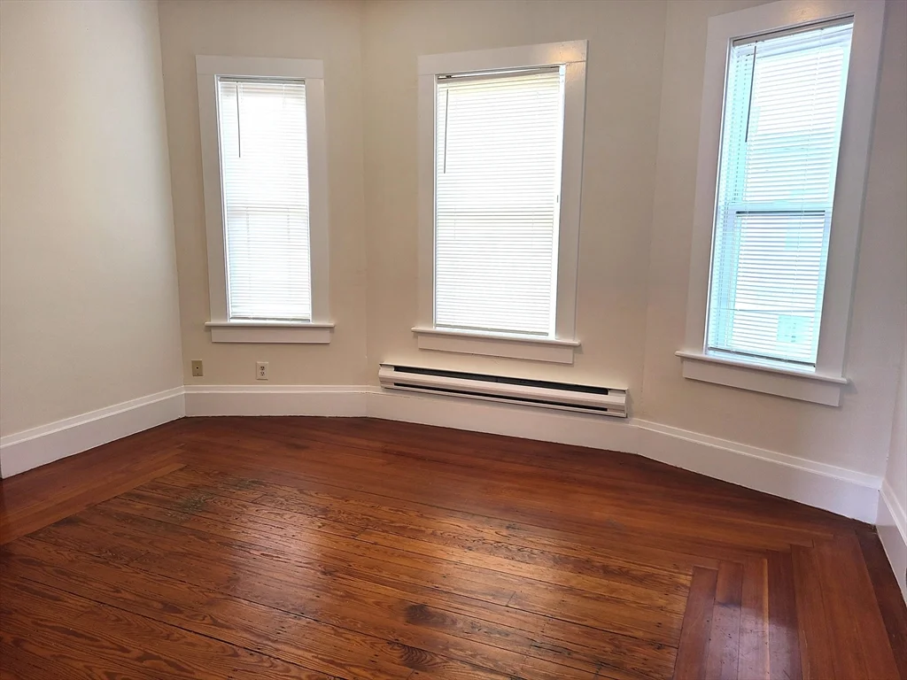 27 Buttonwood St, Dorchester