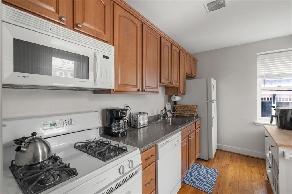 1 Twomey Ct, South Boston