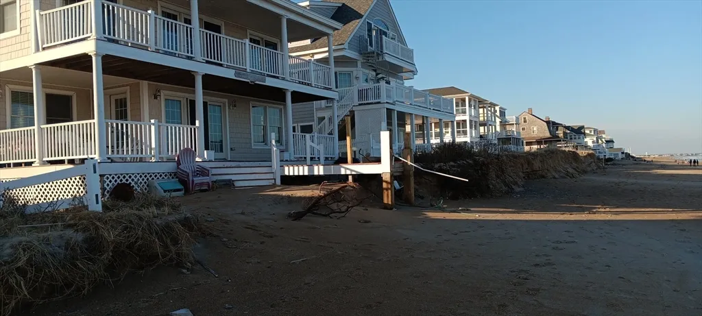 398 North End, Salisbury Beach