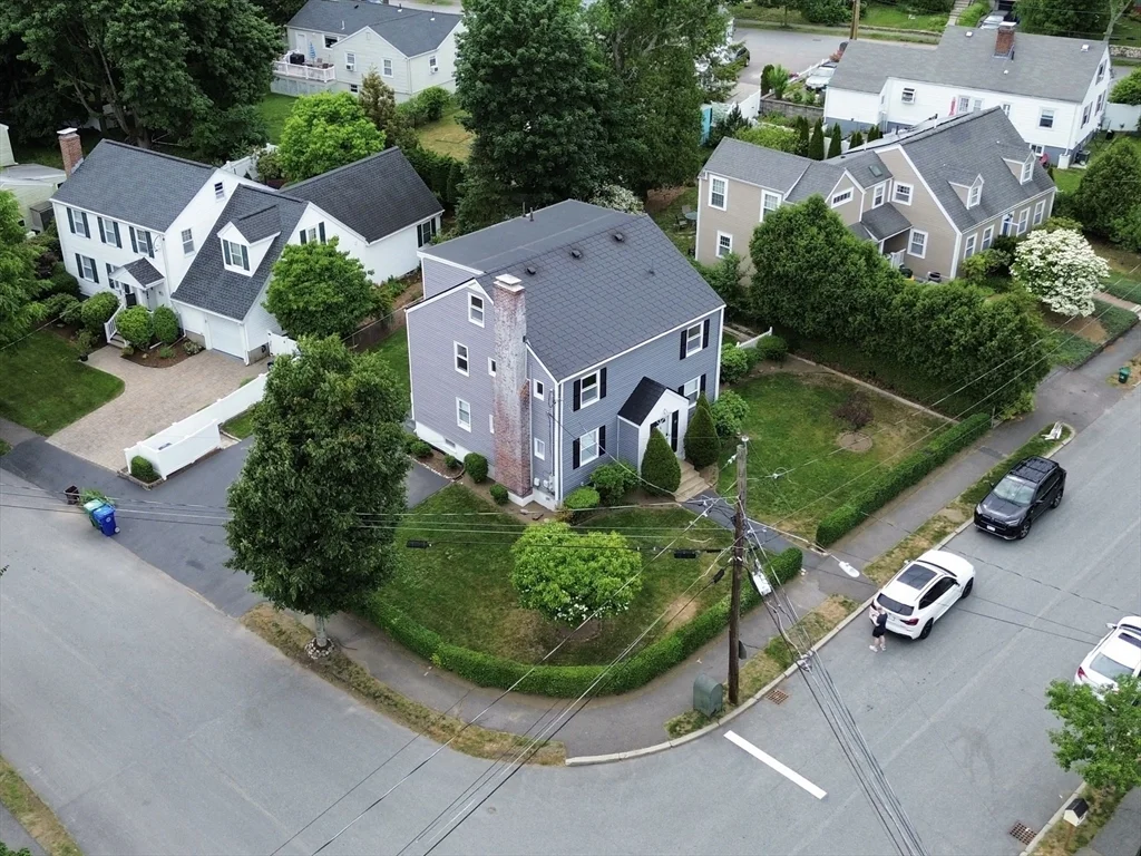 17 Hatfield Rd, West Newton