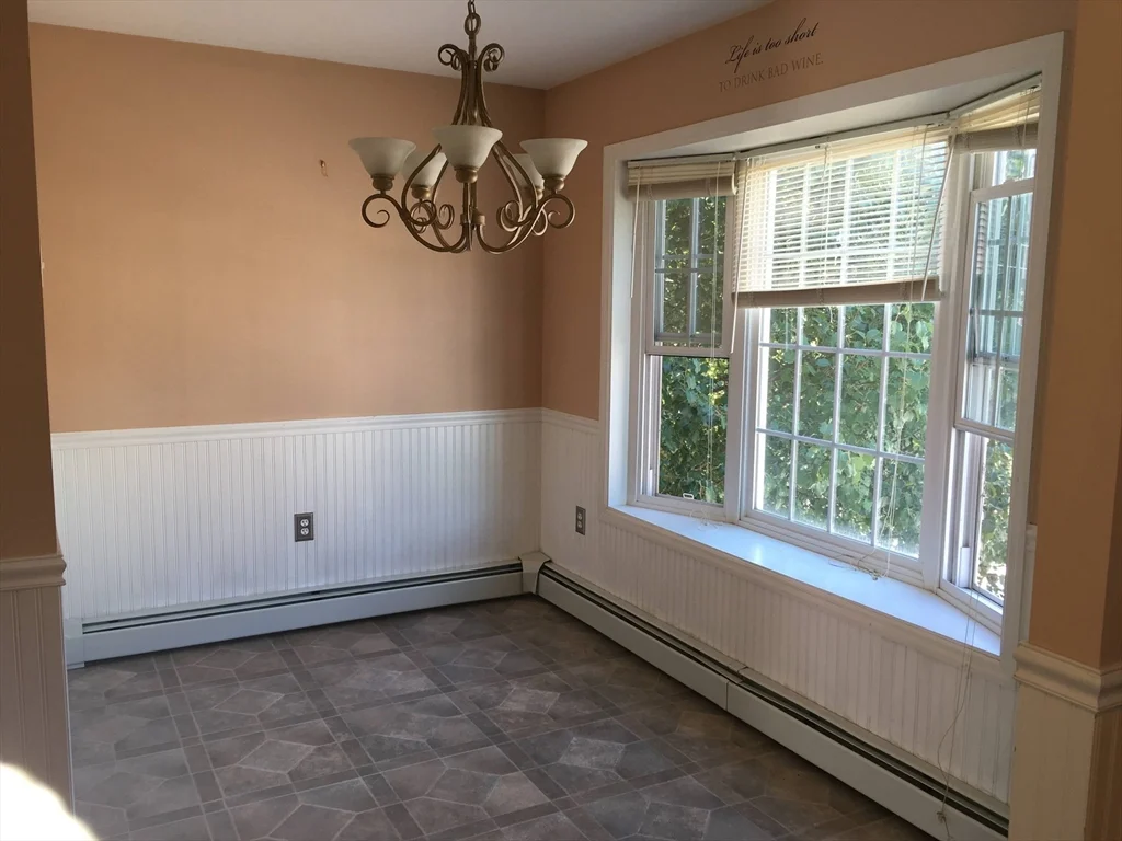 37 Glen Ave, Chelmsford