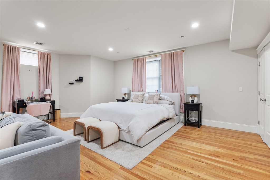 264 Athens, South Boston