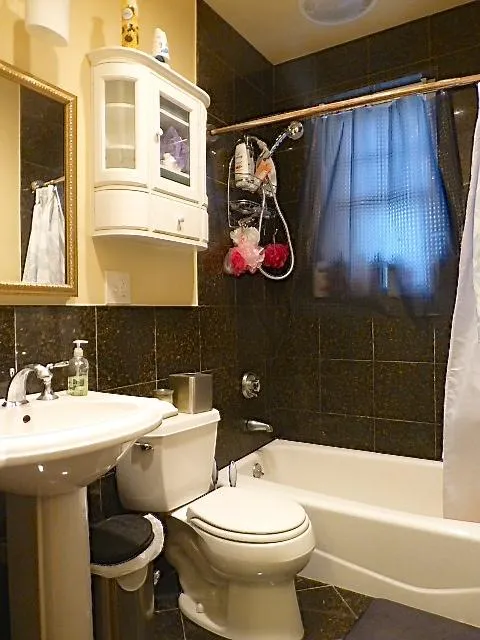 174 Winthrop Rd, Aspinwall Hill