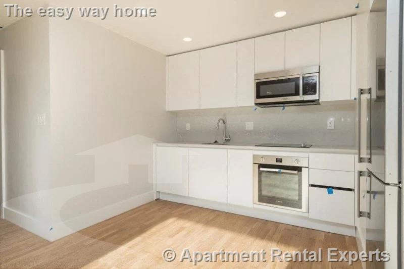 334 Harvard St, Harvard Square